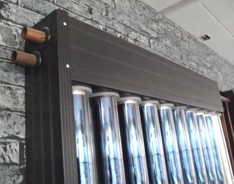 Panel plano de acero inoxidable Tubo de vacío Tubo en U Colector solar