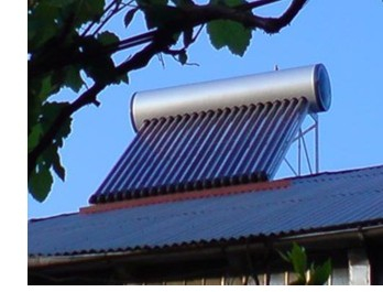 Calentador de agua solar de tubo de vacío residencial de 100L