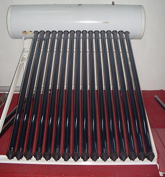 Calentador de agua solar de tubo de calor compacto barato