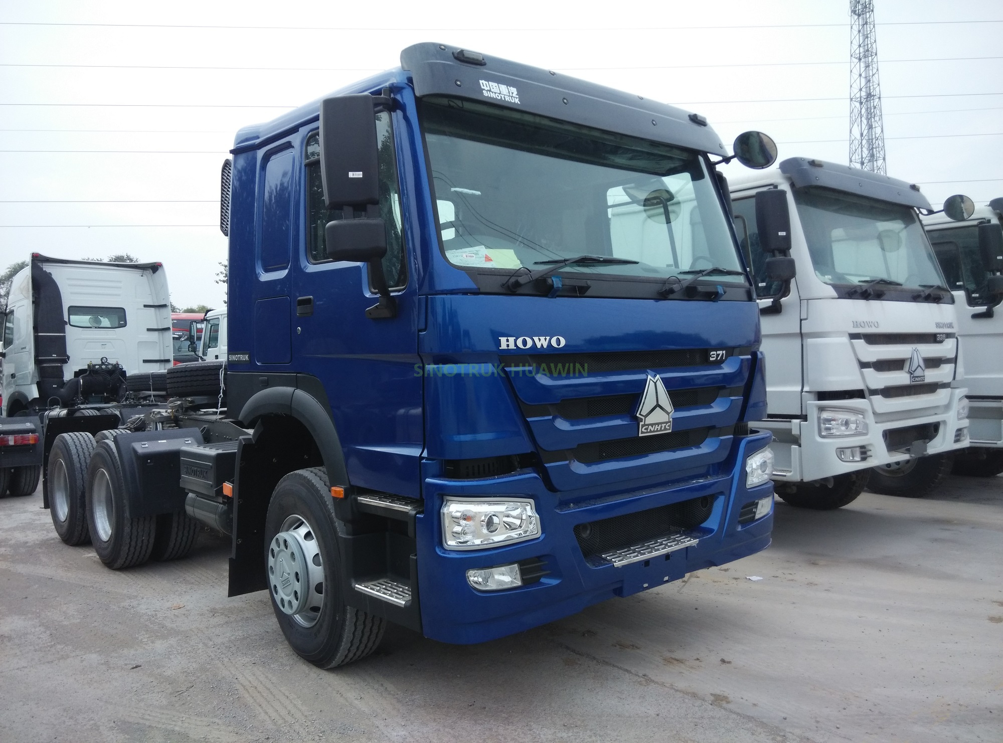 SINOTRUK HOWO 6x4 371HP Tractor Truck