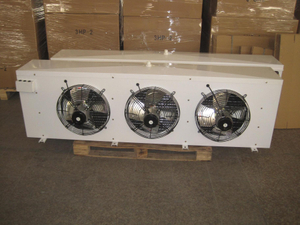Refroidisseur d'air pour armoires frigorifiques avec espacement des ailettes de 4,5 mm
