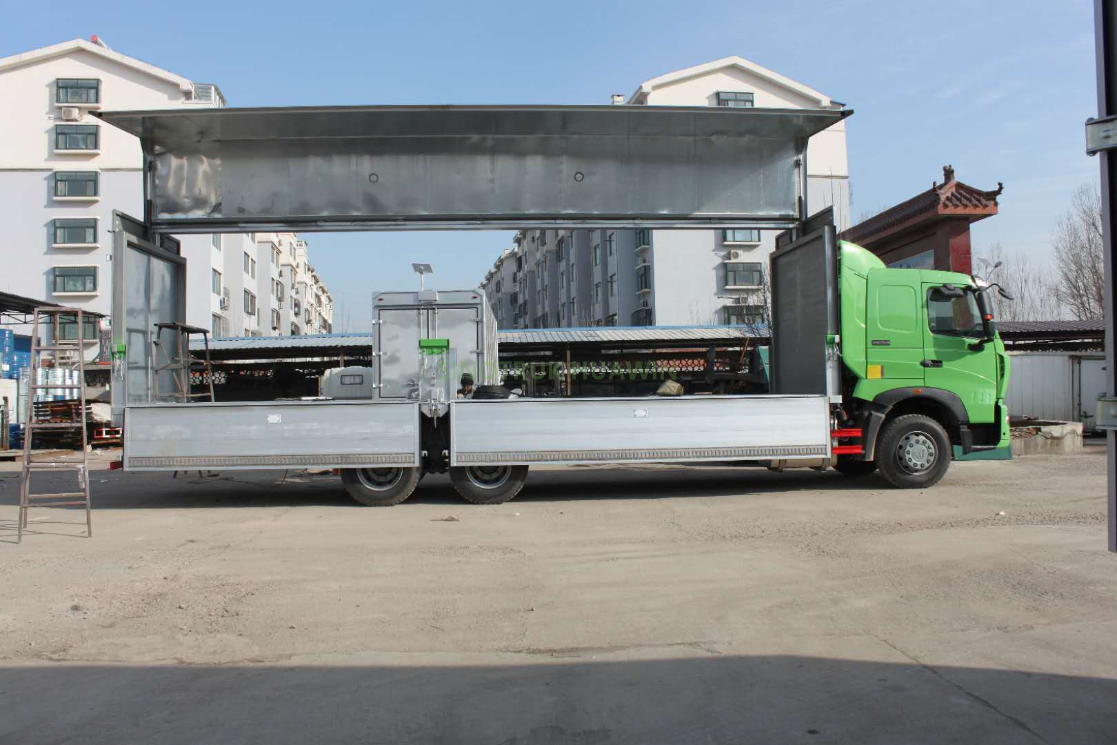 SINOTRUK HOWO A7 6X4 Wing Van Truck Buy A7 6X4 Wing Van Truck, wing