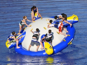 Durable Large Inflatable Water Towable Water Toys Disco Boat for Water Park