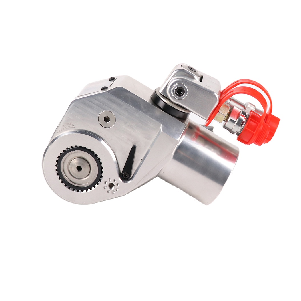 Front reaction arm square drive hydraulic torque wrench