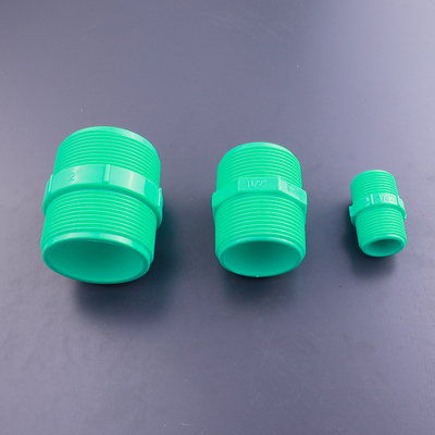 工厂批发高品质塑料 PVC 外螺纹联轴器配件
