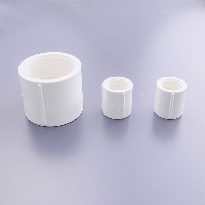 工厂批发高品质 pvc 管道水暖配件制造商塑料 PVC 母接头螺纹