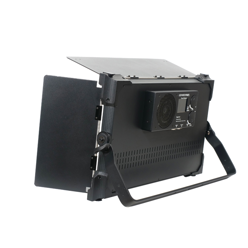 Luz suave LED TH-326, su otra opción de Skypanel
