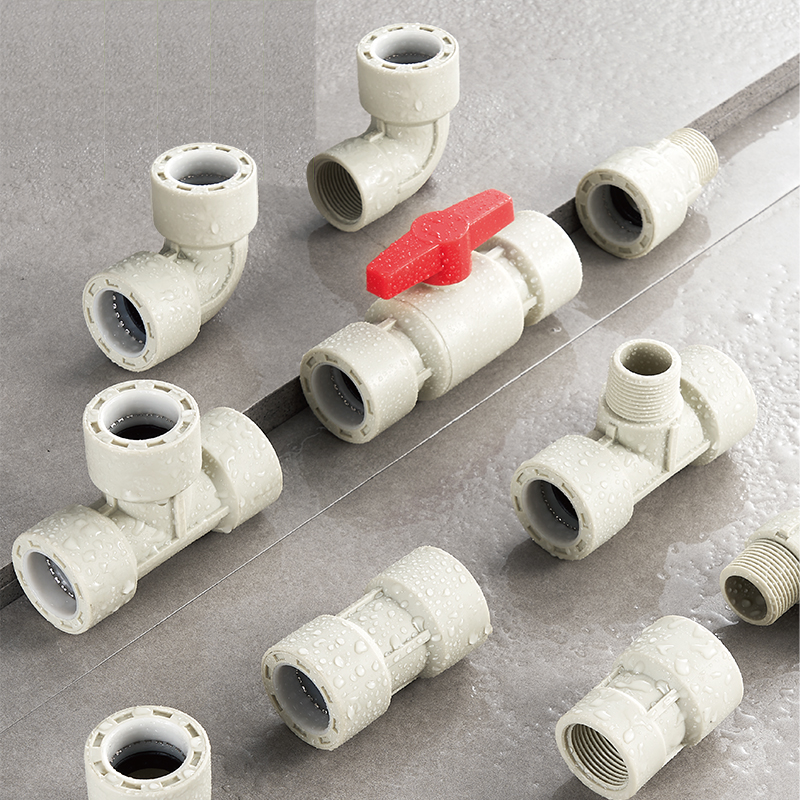 PP Reducción de acoplamiento Riego Plastic Alta calidad 1/4 '' Accesorios de tubería de ajuste para riego por rociado rápido