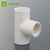 Sam-uk Fábrica al por mayor de plástico de alta calidad pvc tubería accesorios de plomería fabricantes 90 grados pvc hembra tee accesorios de tubería