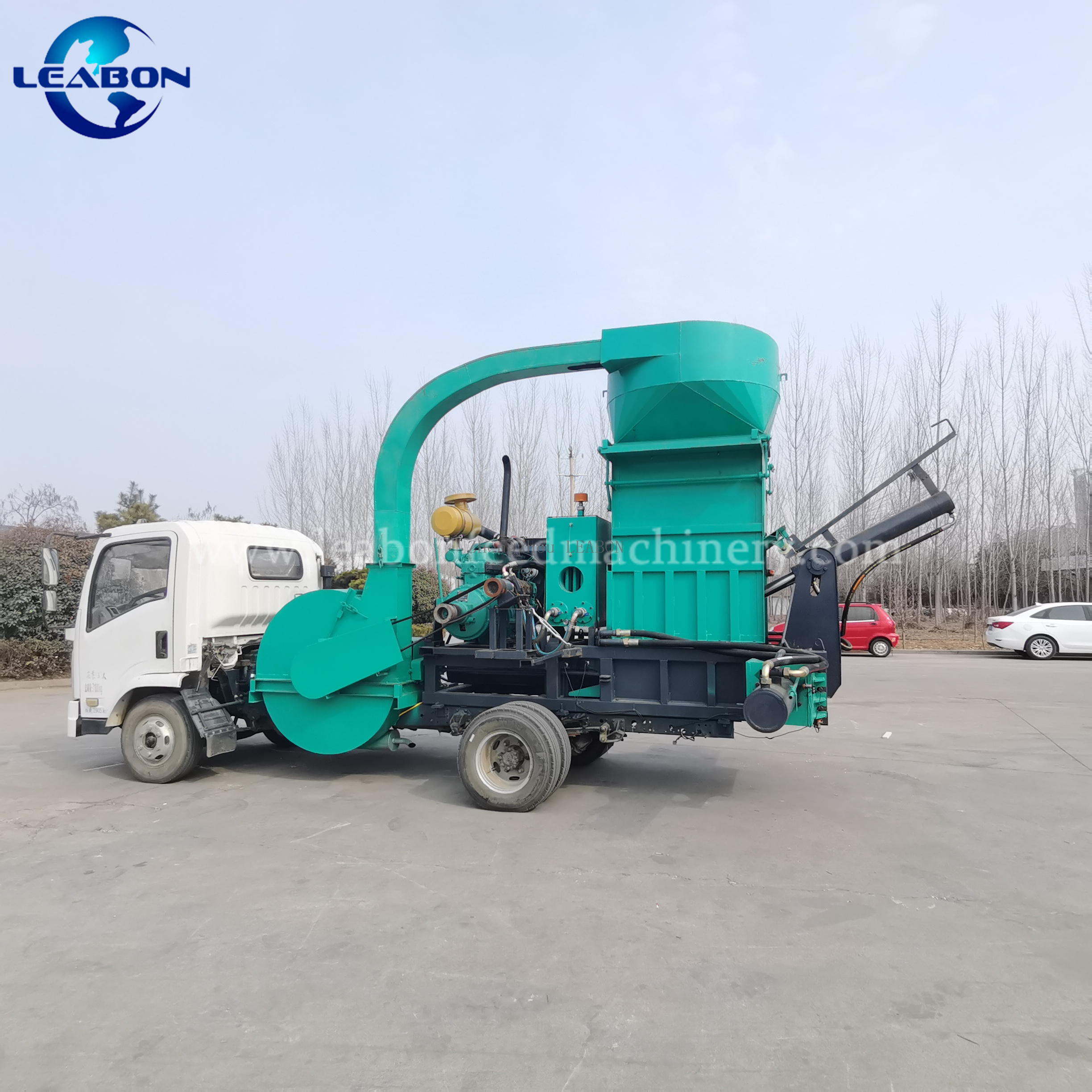 Self-Propelled Mobile Straw Corn Grass Silage Crusher and Baler