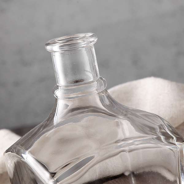  Square Clear Glass Spirit Bottle with Stopper