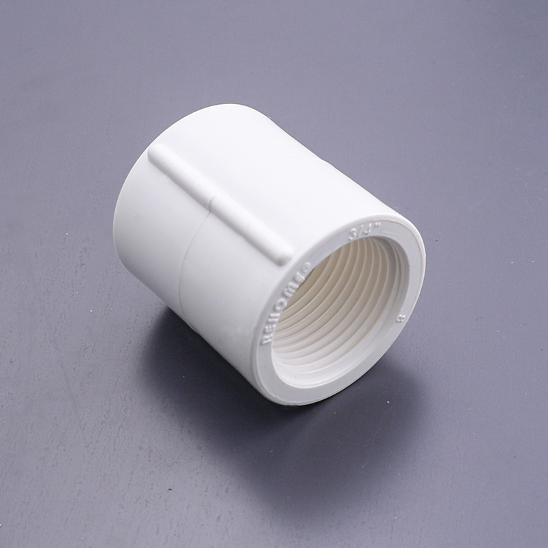 Fábrica al por mayor de alta calidad de tubería de pvc fabricantes de accesorios de plomería rosca de acoplamiento hembra de PVC de plástico