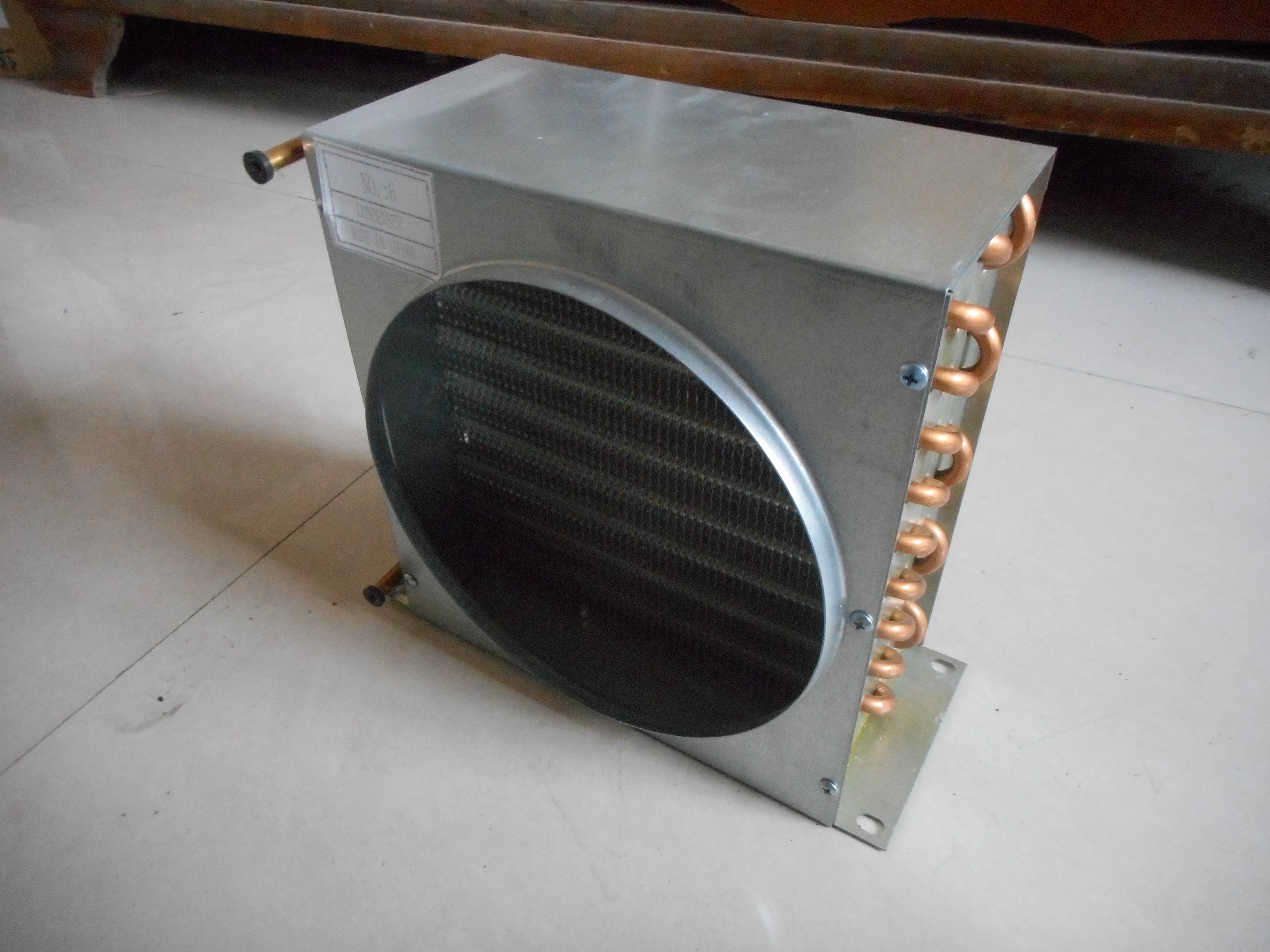 Bobine de condenseur à ailettes en aluminium de tube de cuivre de réfrigérateur commercial