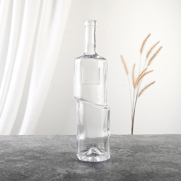 Empty Clear Finish Liqueur Glass Bottle With Special Design