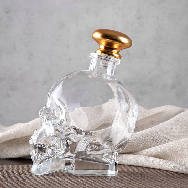 Crystal Head Aurora Vodka Spirit Glass Bottle with Golden Cap