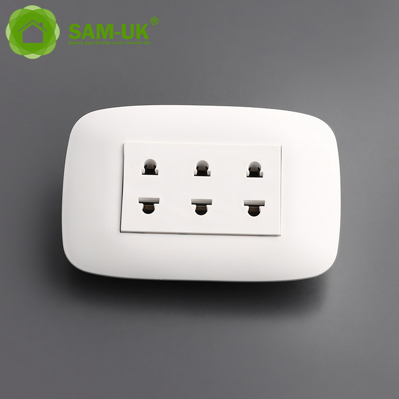 UK Plastic Electro Alemania House Power Luz de emergencia detrás del interruptor de enchufes de TV doble de montaje en la pared