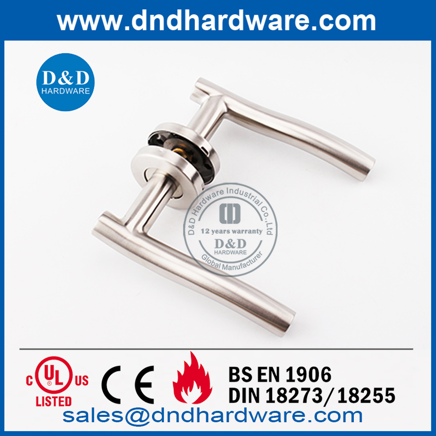 Manija de palanca de acero inoxidable de grado 4 para puerta industrial-DDTH007