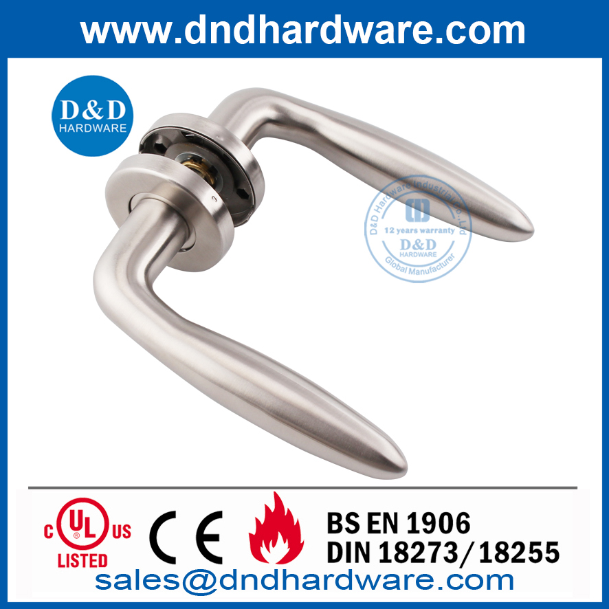 Manija de puerta de palanca sólida de acero inoxidable para puerta de servicio pesado-DDSH024