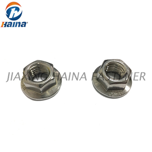 Tuercas de reborde hexagonal de acero inoxidable DIN6923 SS304 A2-70 con serrado