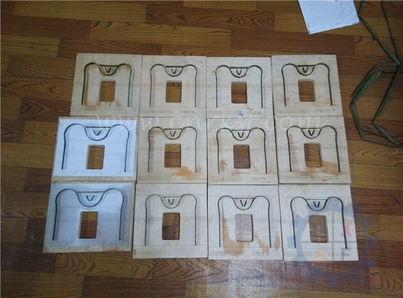 Изготовленный на заказ пластичное лезвие вырезывания мешка тенниски