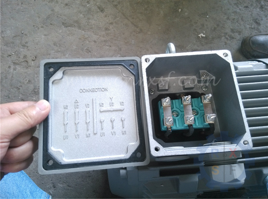 Moteur asynchrone triphasé de marque de Siemens